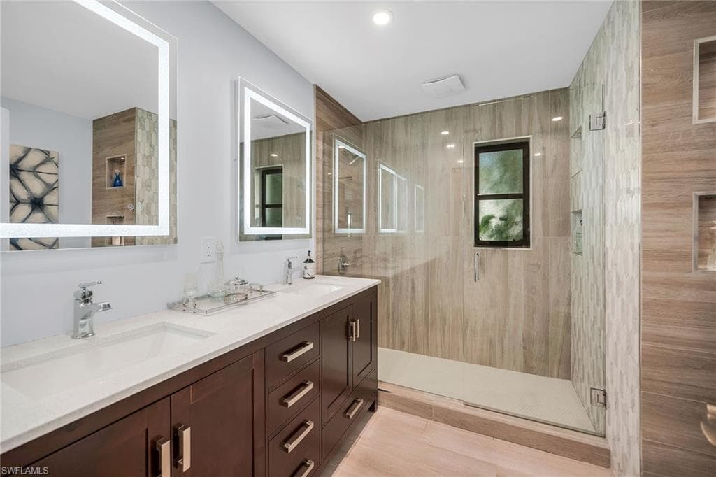 143 Saint Andrews Blvd, Naples, FL 34113-33