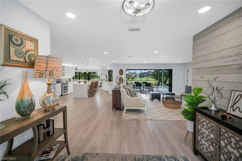 143 Saint Andrews Blvd, Naples, FL 34113-4