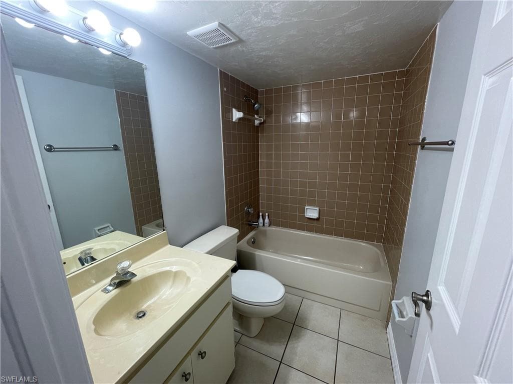28131 Pine Haven Way 118, Bonita Springs, FL 34135-15