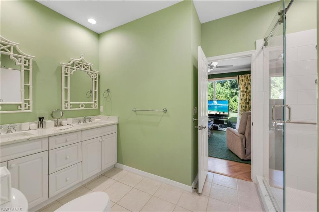 415 Edgemere Way N 2, Naples, FL 34105-18