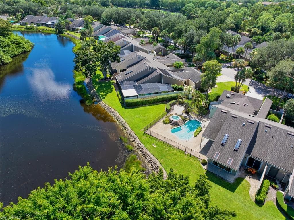 415 Edgemere Way N 2, Naples, FL 34105-1