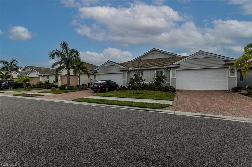 846 Enbrook Loop, Naples, FL 34114-1