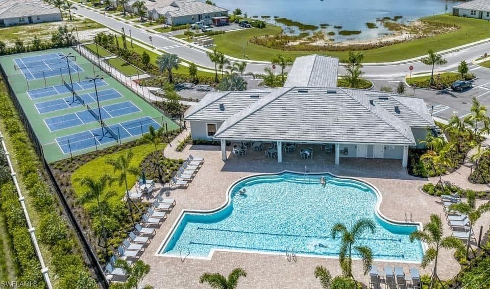 846 Enbrook Loop, Naples, FL 34114-23