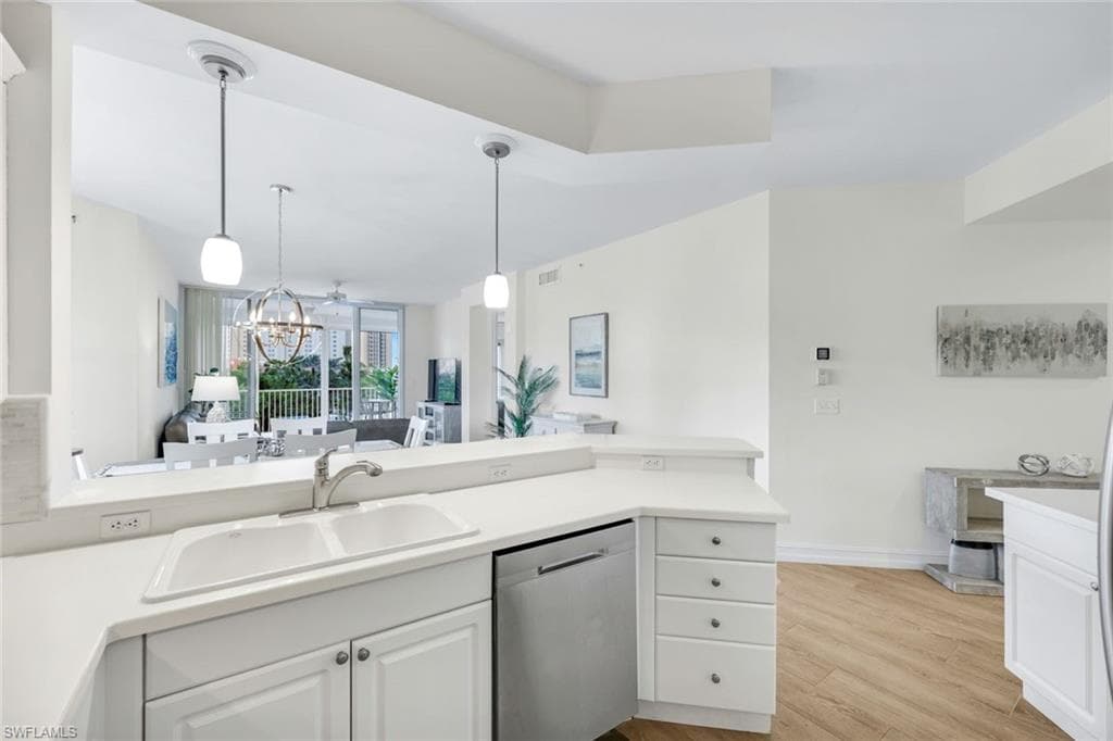 400 Flagship Dr 401, Naples, FL 34108-15