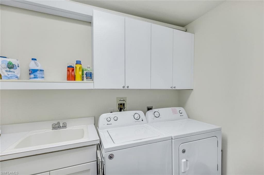 400 Flagship Dr 401, Naples, FL 34108-25