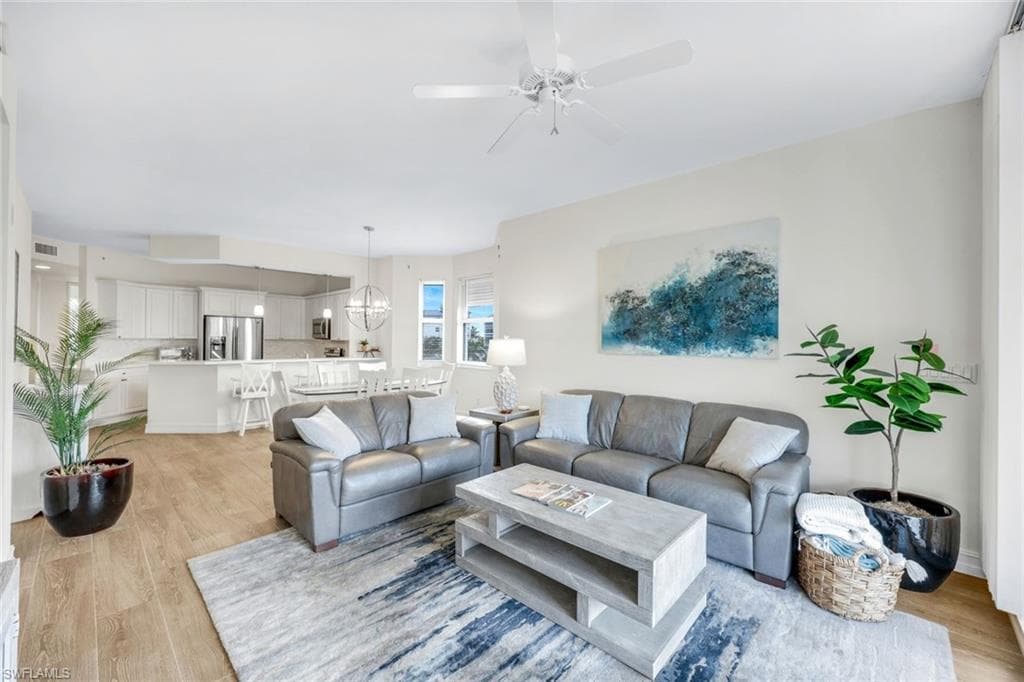 400 Flagship Dr 401, Naples, FL 34108-5