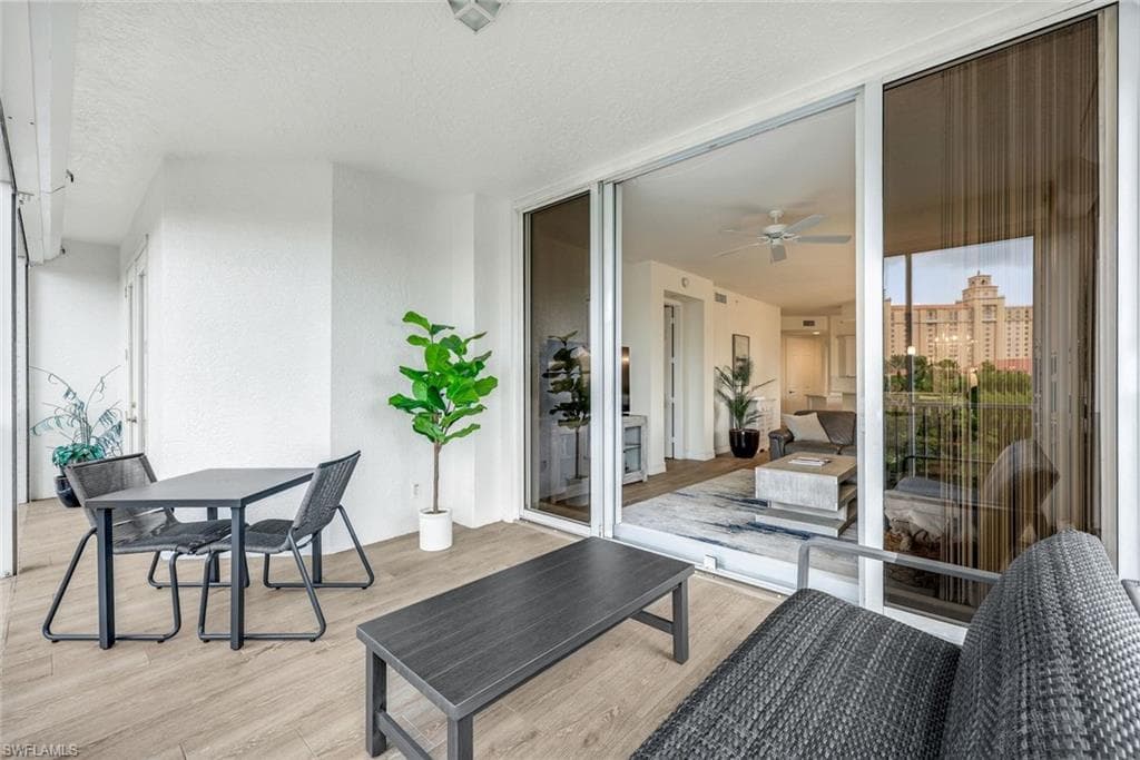 400 Flagship Dr 401, Naples, FL 34108-7