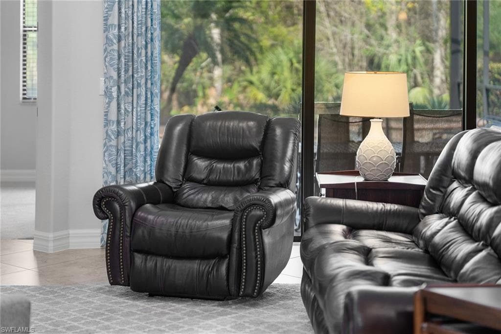 12614 Fenhurst Way, Naples, FL 34120-9