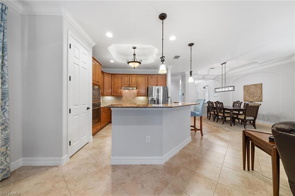 12614 Fenhurst Way, Naples, FL 34120-12