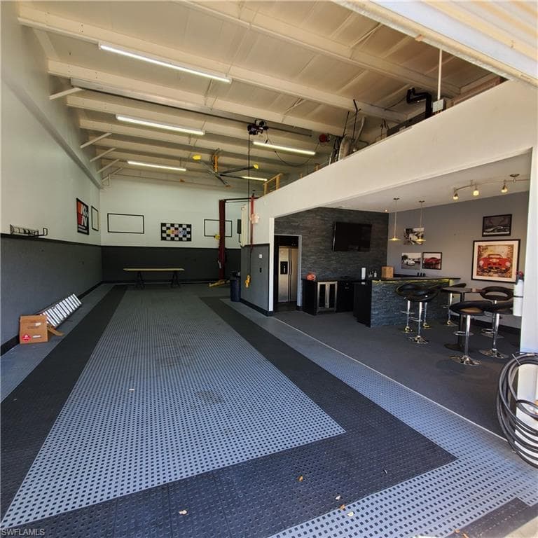 3900 Mannix Dr 430, Naples, FL 34114-1