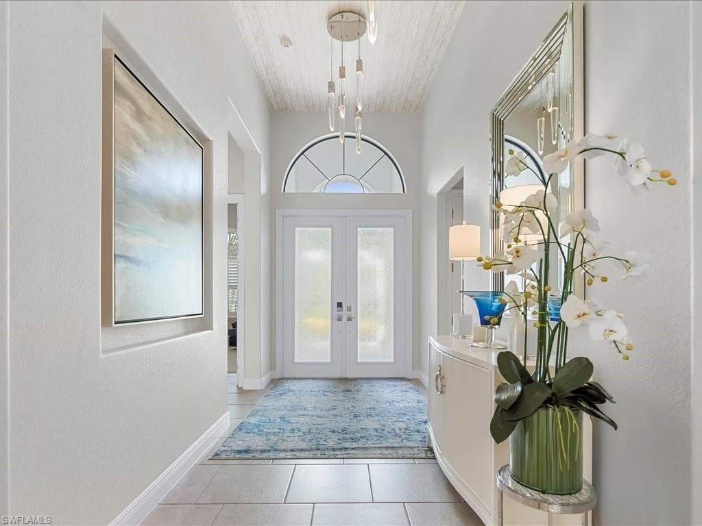 10046 Florence Cir, Naples, FL 34119-11