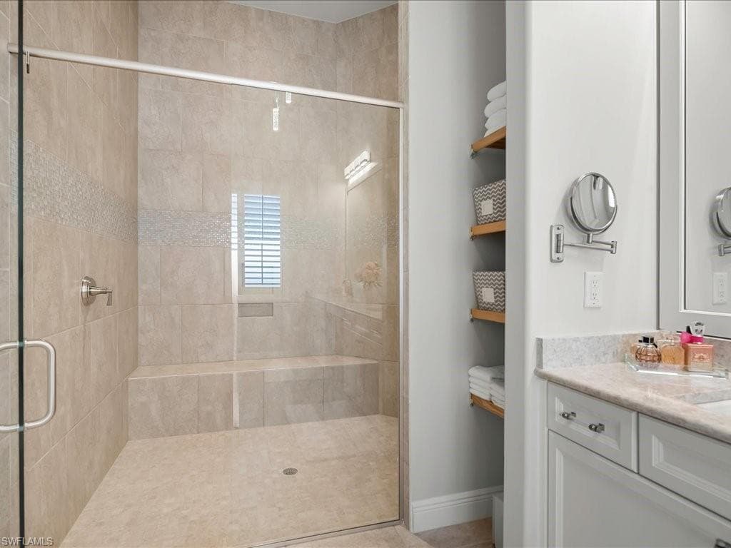 10046 Florence Cir, Naples, FL 34119-25