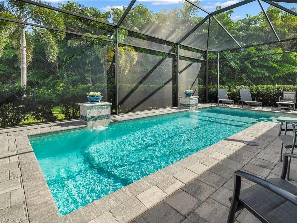 10046 Florence Cir, Naples, FL 34119-35