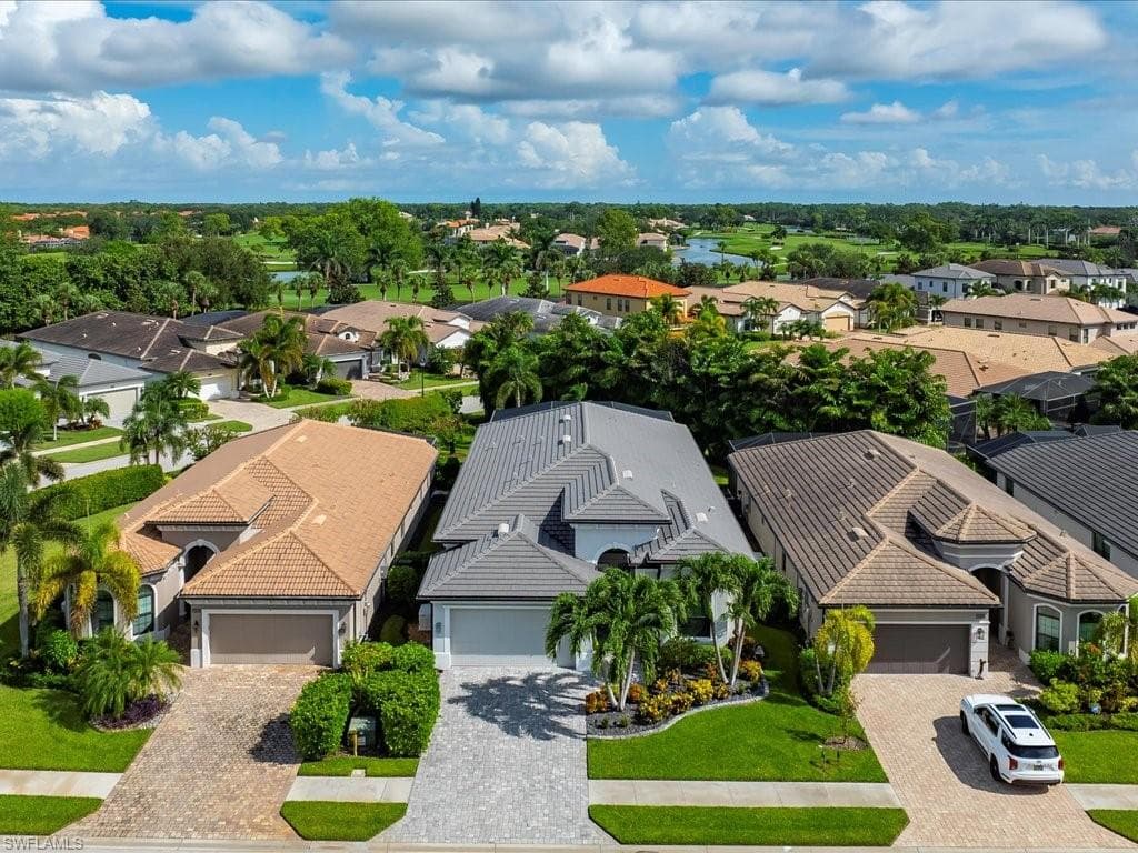10046 Florence Cir, Naples, FL 34119-40