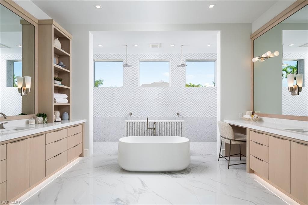 625 21st Ave S, Naples, FL 34102-13