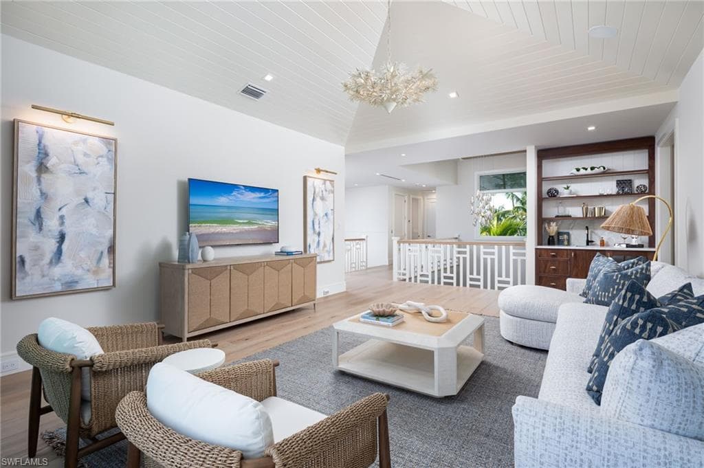 625 21st Ave S, Naples, FL 34102-22