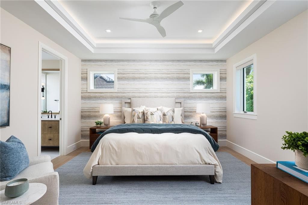 625 21st Ave S, Naples, FL 34102-23