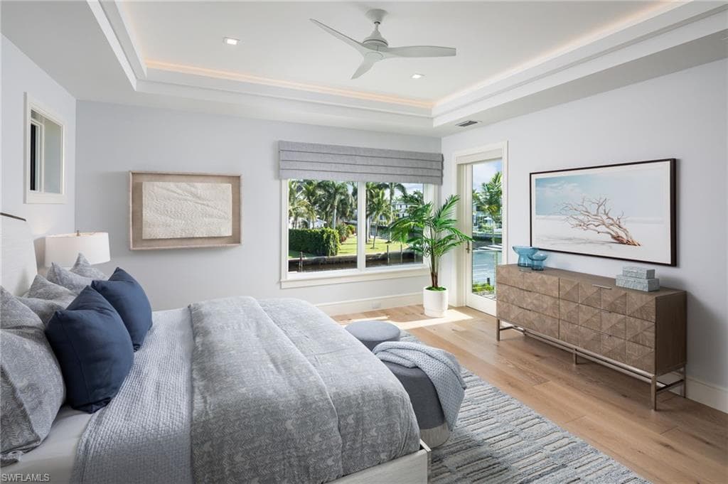 625 21st Ave S, Naples, FL 34102-26