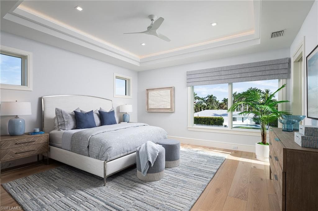 625 21st Ave S, Naples, FL 34102-27