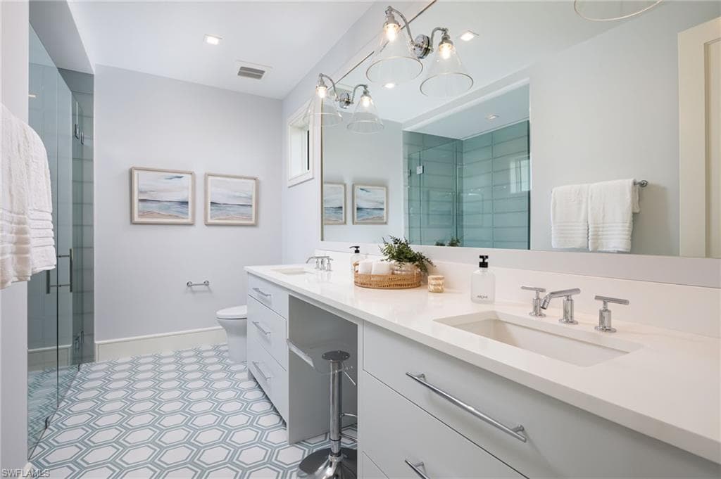 625 21st Ave S, Naples, FL 34102-28