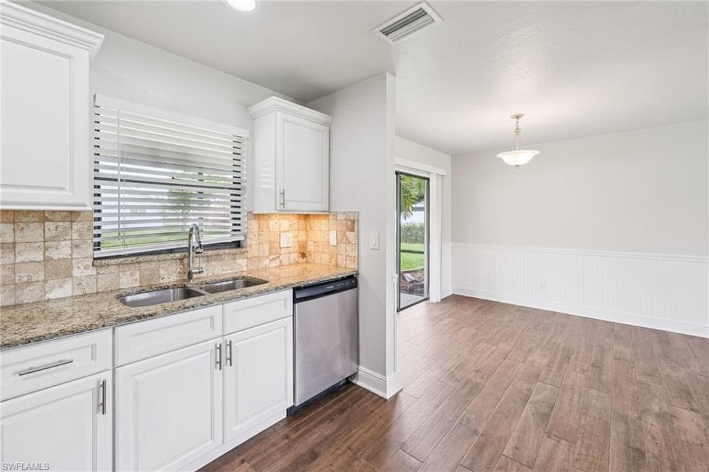 609 25th Ter, Cape Coral, FL 33904-10