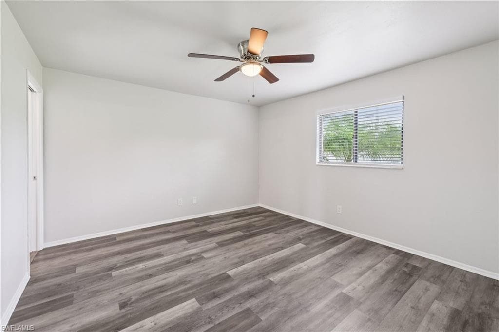 609 25th Ter, Cape Coral, FL 33904-11