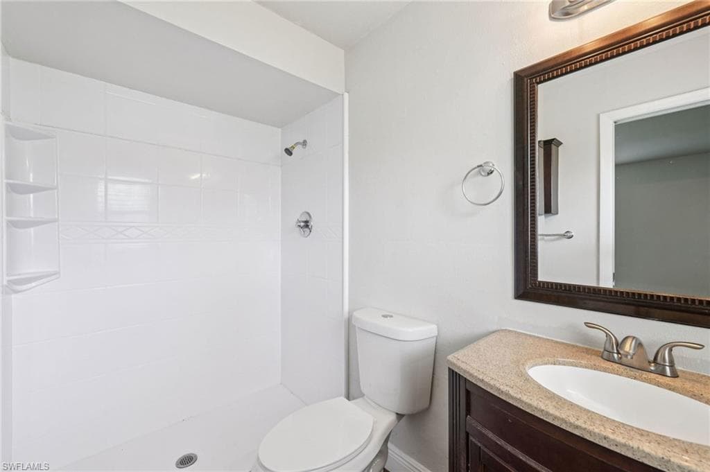 609 25th Ter, Cape Coral, FL 33904-18