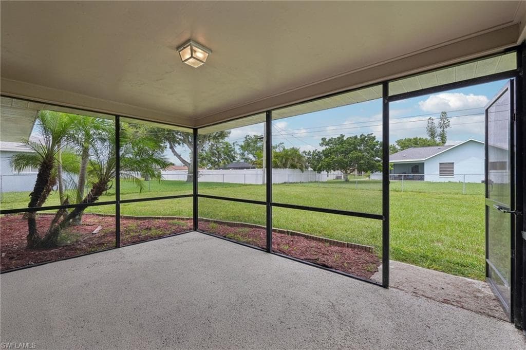 609 25th Ter, Cape Coral, FL 33904-20