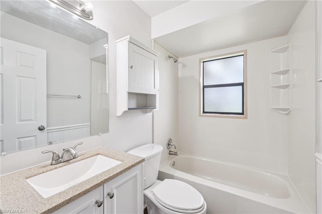609 25th Ter, Cape Coral, FL 33904-21