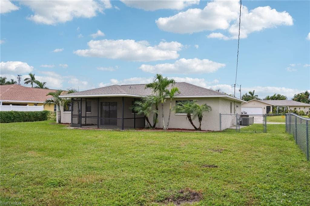 609 25th Ter, Cape Coral, FL 33904-27