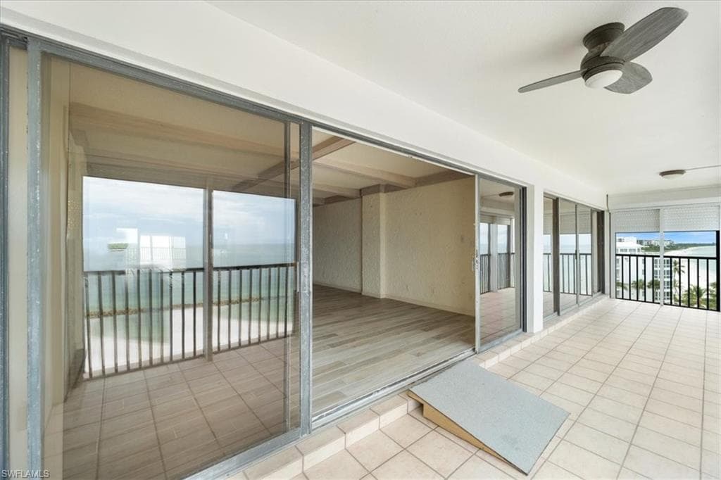 2171 Gulf Shore Blvd N 701, Naples, FL 34102-23
