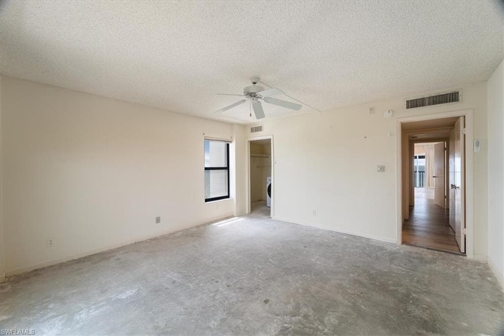2171 Gulf Shore Blvd N 701, Naples, FL 34102-24