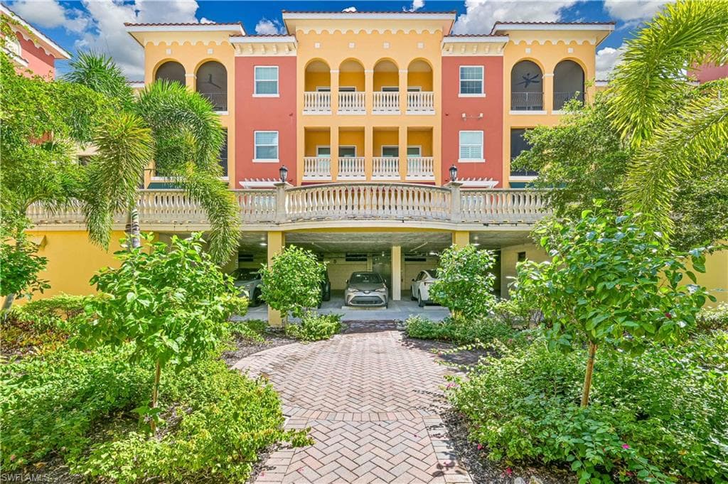 21490 Strada Nuova Cir 306, Estero, FL 33928-9