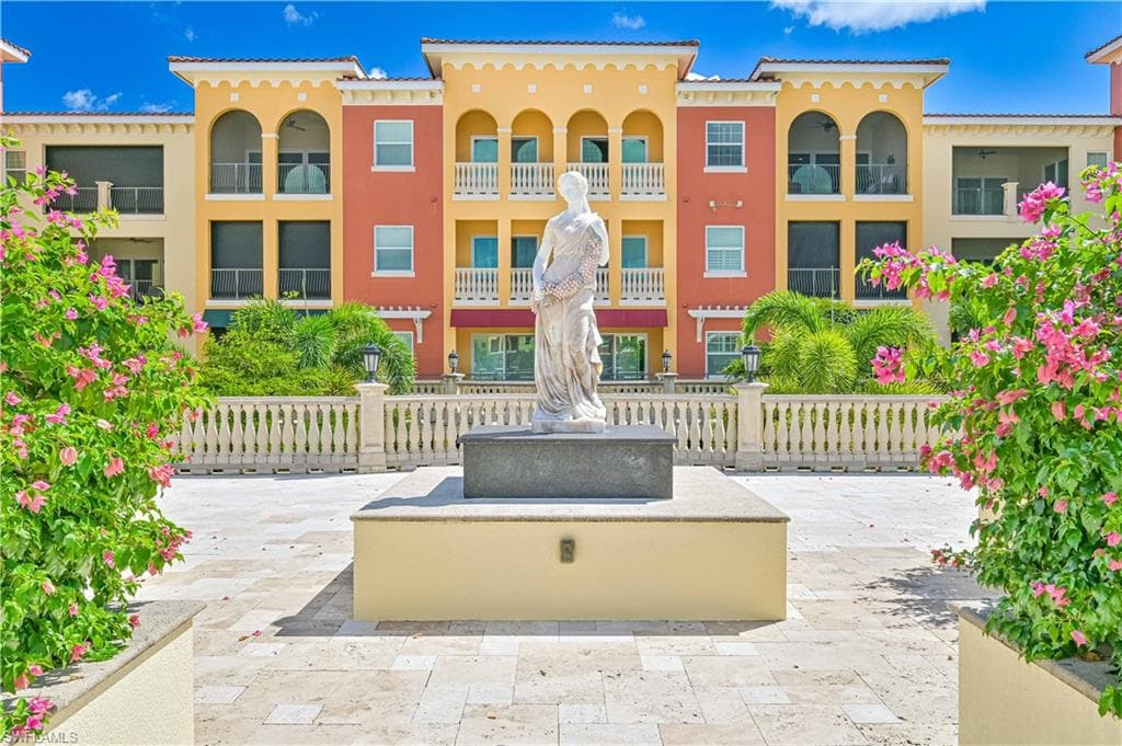 21490 Strada Nuova Cir 306, Estero, FL 33928-1