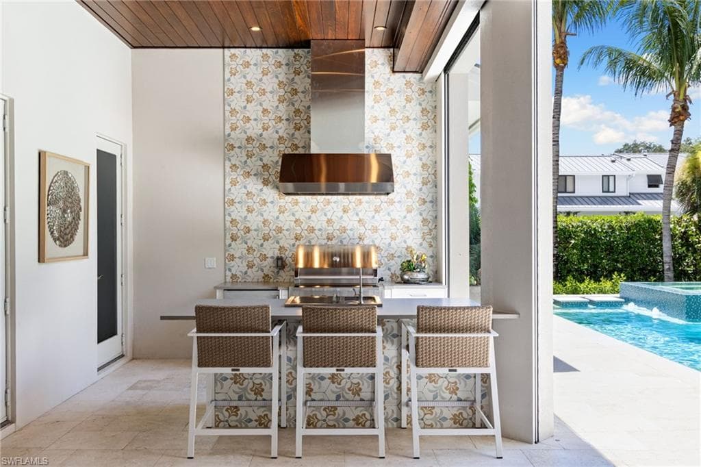770 9th Ave S, Naples, FL 34102-30