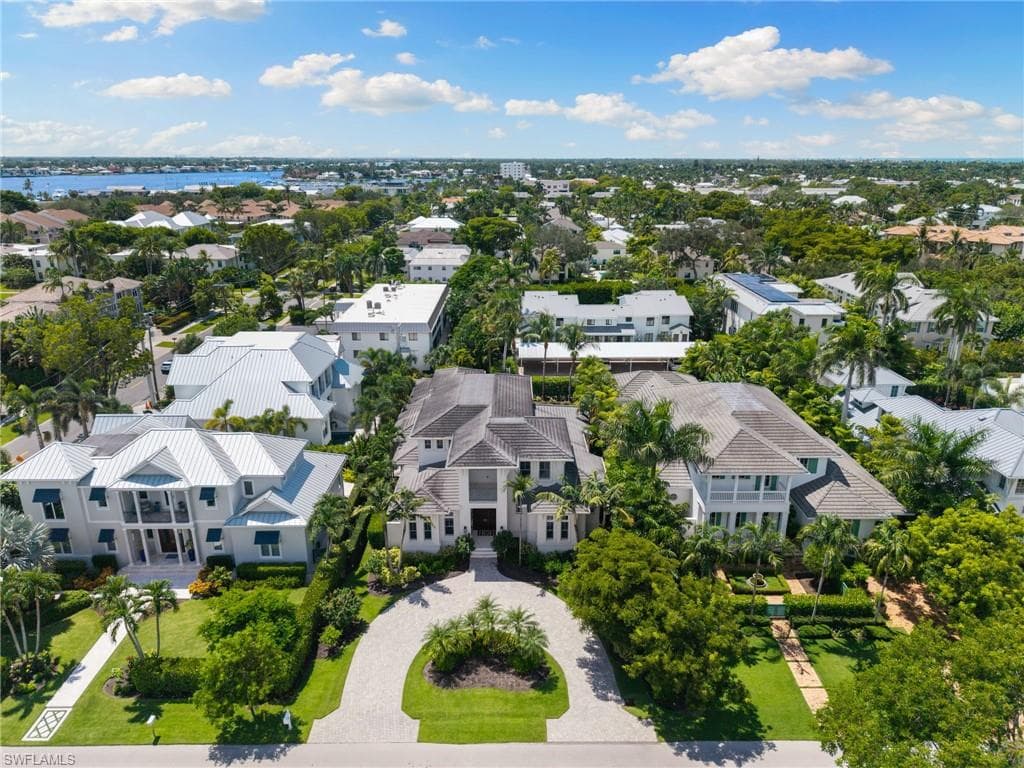 770 9th Ave S, Naples, FL 34102-41