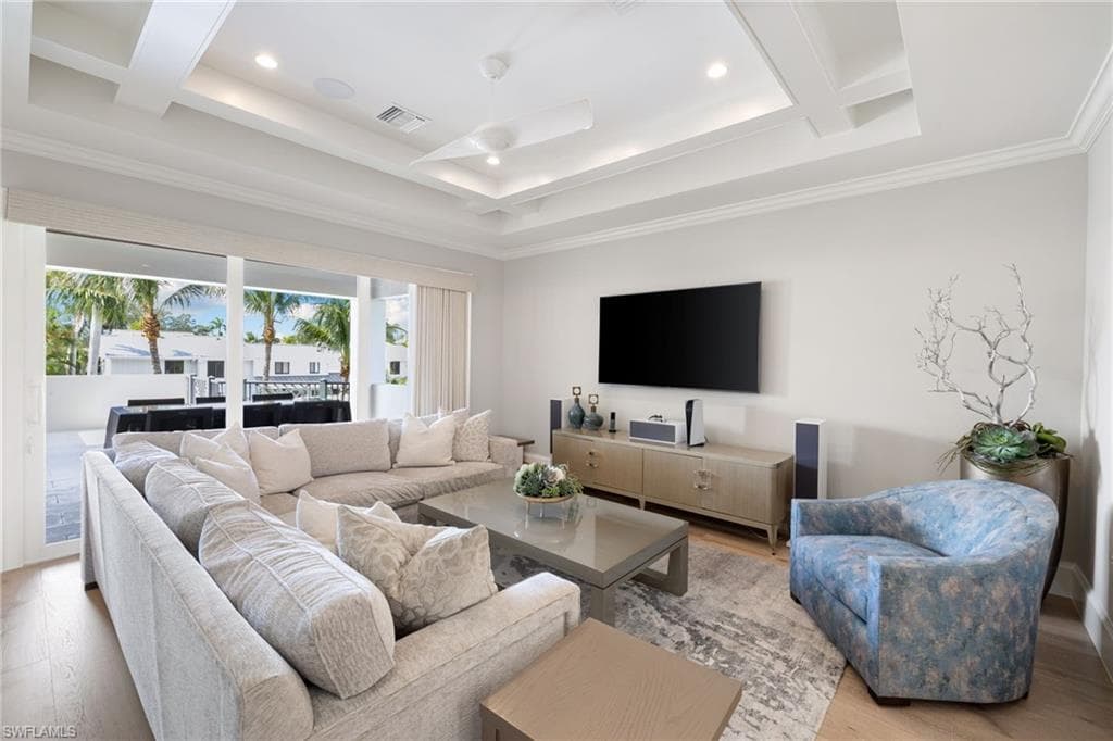 770 9th Ave S, Naples, FL 34102-50