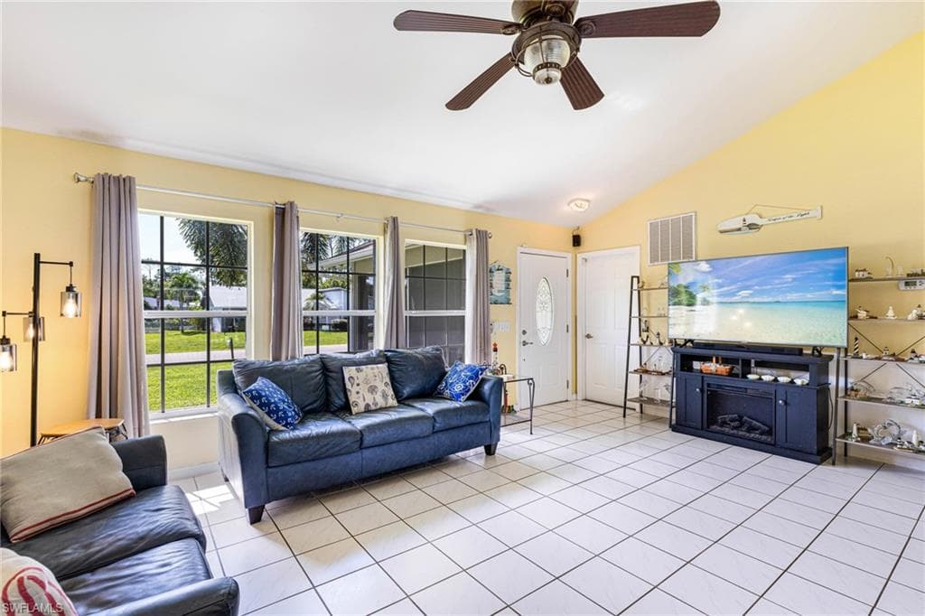 8241 Albatross Rd, Fort Myers, FL 33967-11