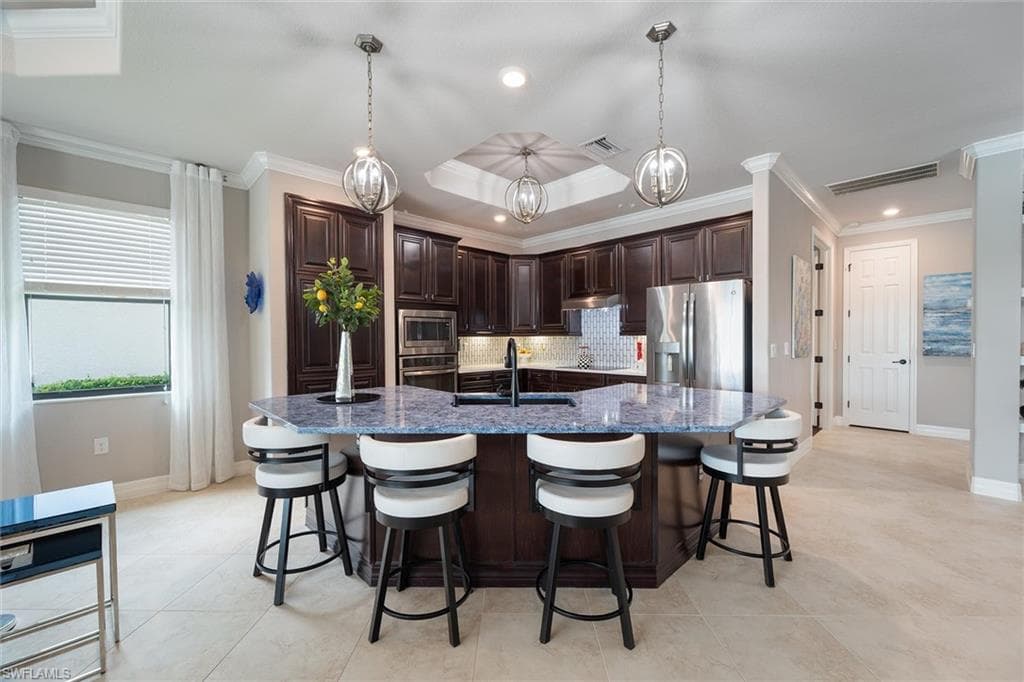 12712 Kinross Ln, Naples, FL 34120-7
