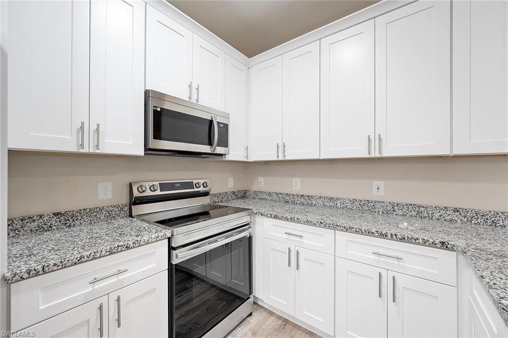 9342 Lake Abby Ln, Bonita Springs, FL 34135-13