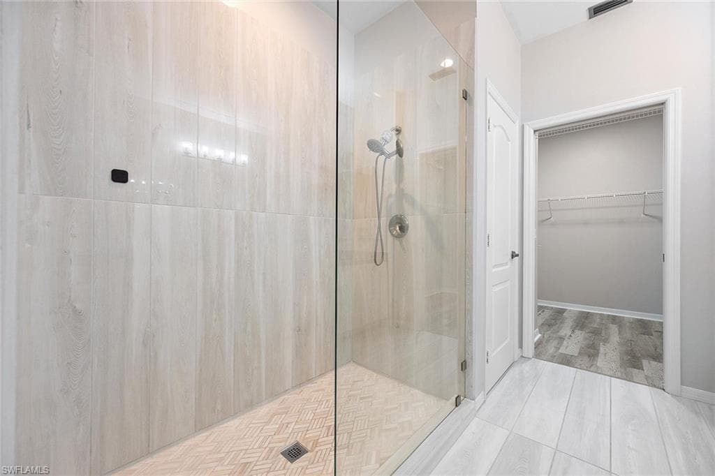 9342 Lake Abby Ln, Bonita Springs, FL 34135-24