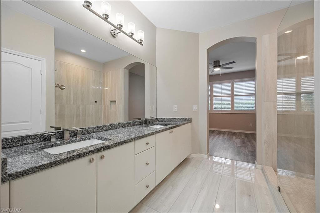9342 Lake Abby Ln, Bonita Springs, FL 34135-25