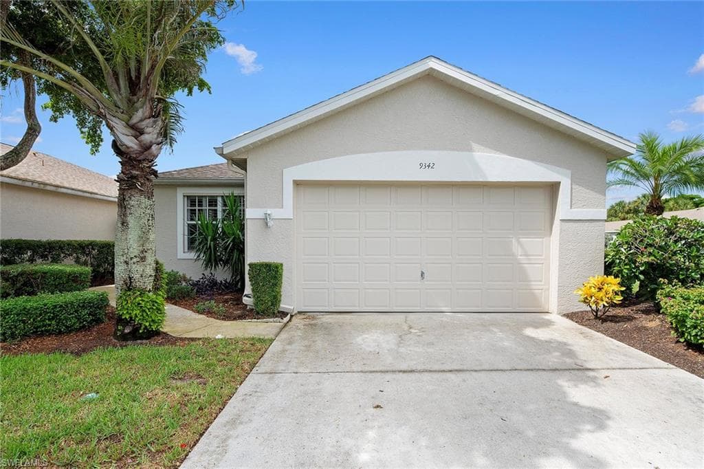9342 Lake Abby Ln, Bonita Springs, FL 34135-34