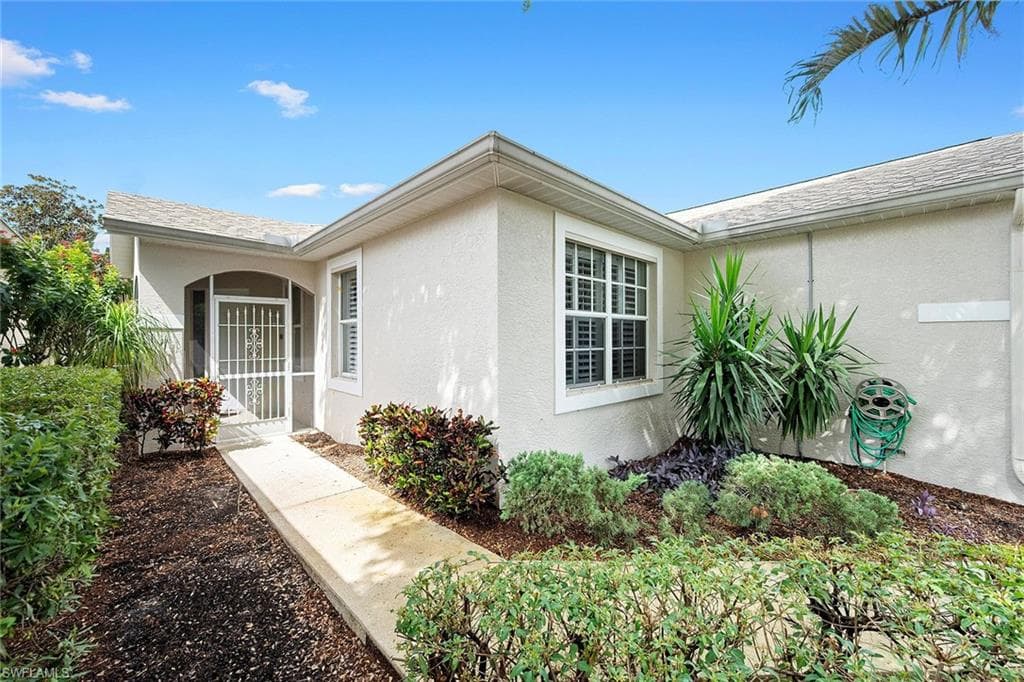 9342 Lake Abby Ln, Bonita Springs, FL 34135-3