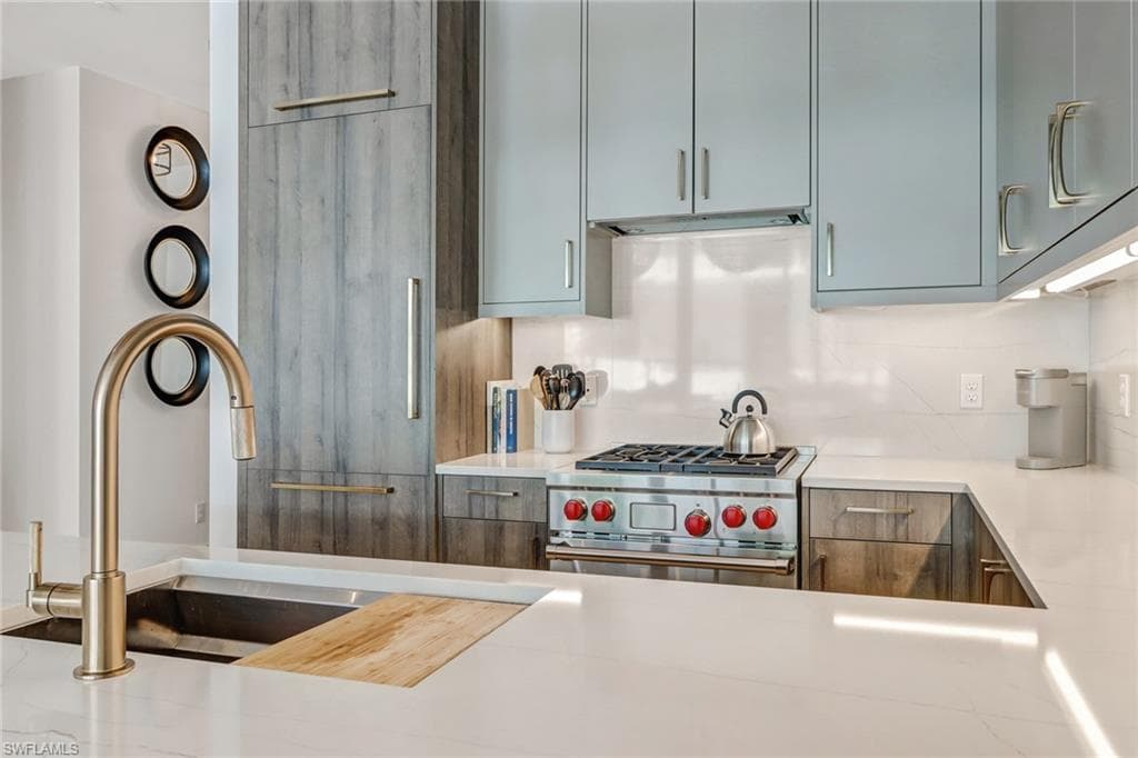 850 Central Ave 209, Naples, FL 34102-11