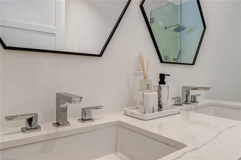 850 Central Ave 209, Naples, FL 34102-23