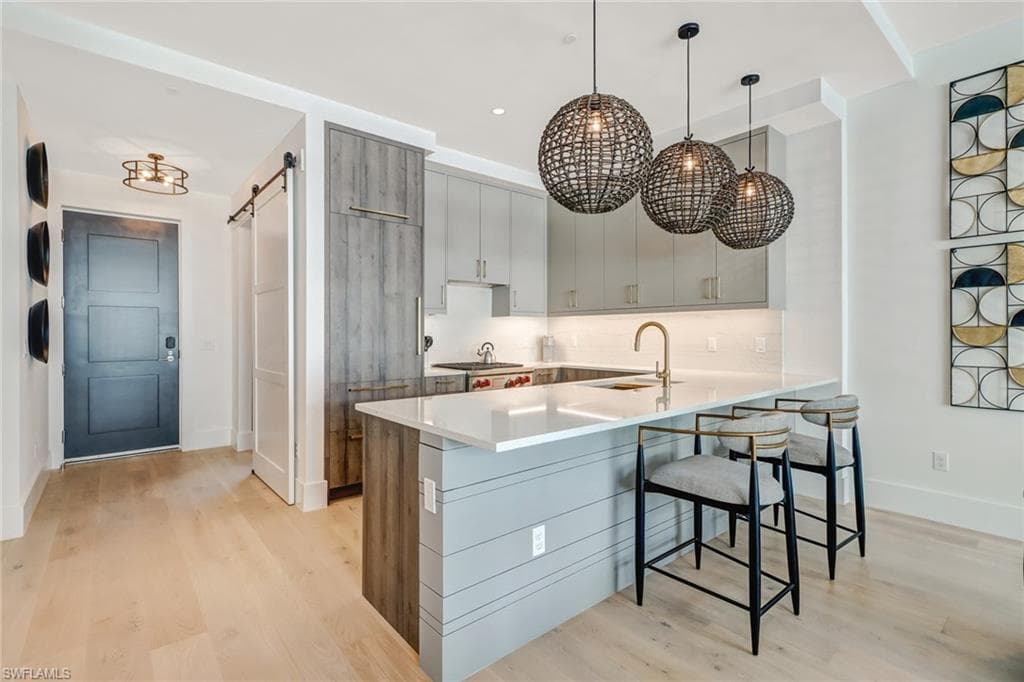 850 Central Ave 209, Naples, FL 34102-3