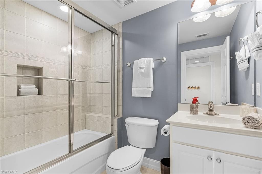 9113 Michael Cir 7, Naples, FL 34113-25