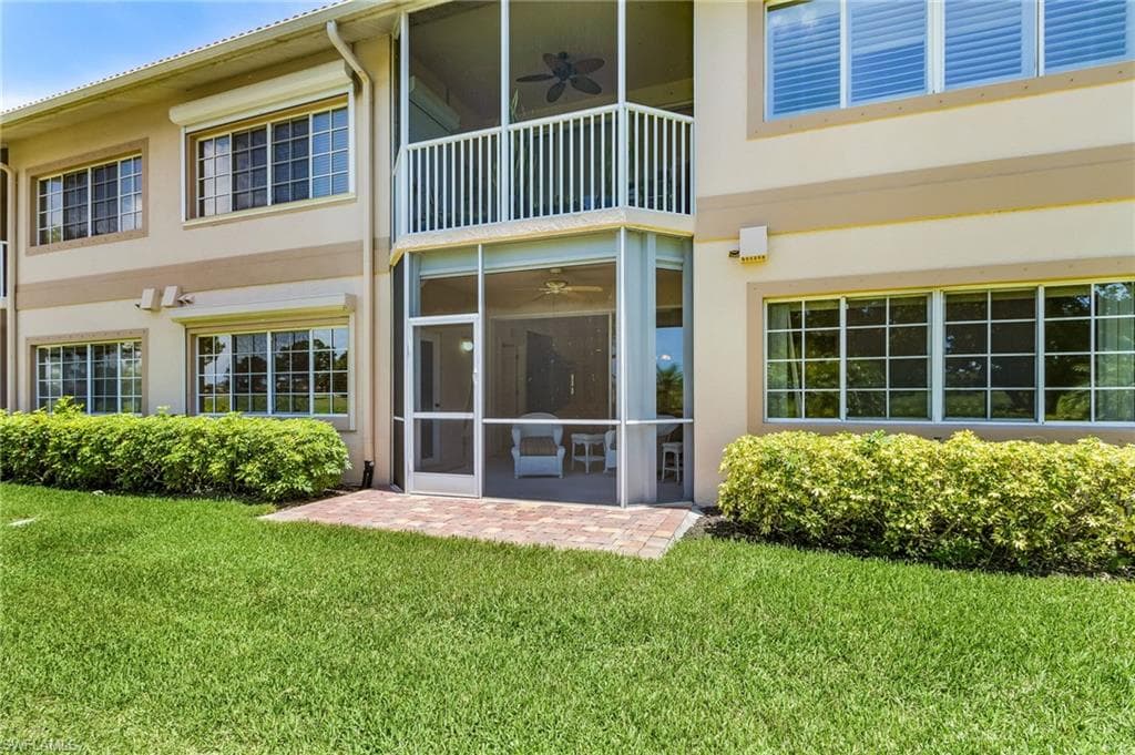 9113 Michael Cir 7, Naples, FL 34113-27
