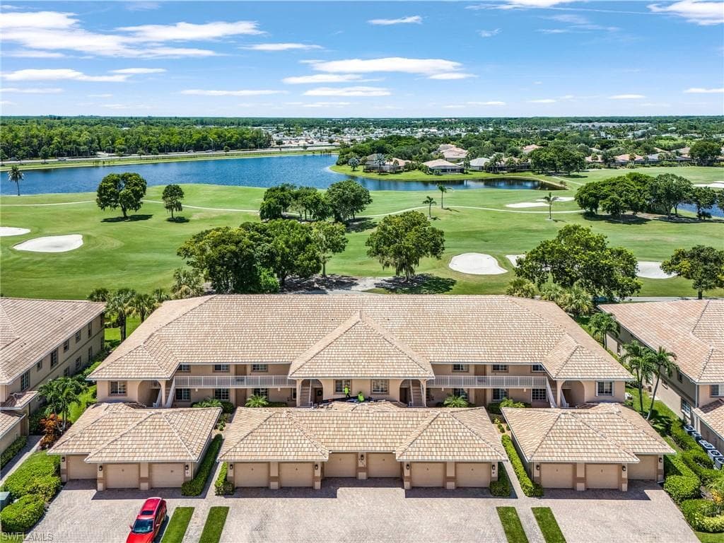 9113 Michael Cir 7, Naples, FL 34113-1